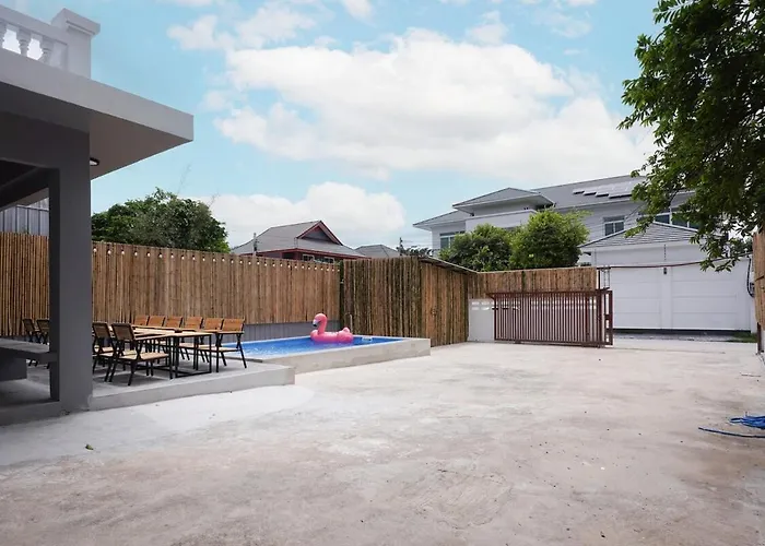 Number 8 Poolvilla Villa Bangkok
